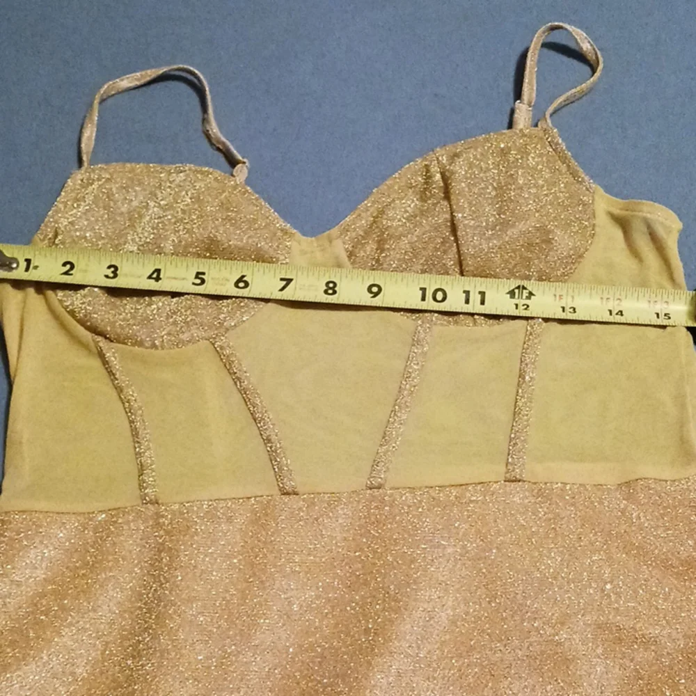 L, A golden beautiful dress for the holidays! - Picture 5 of 11